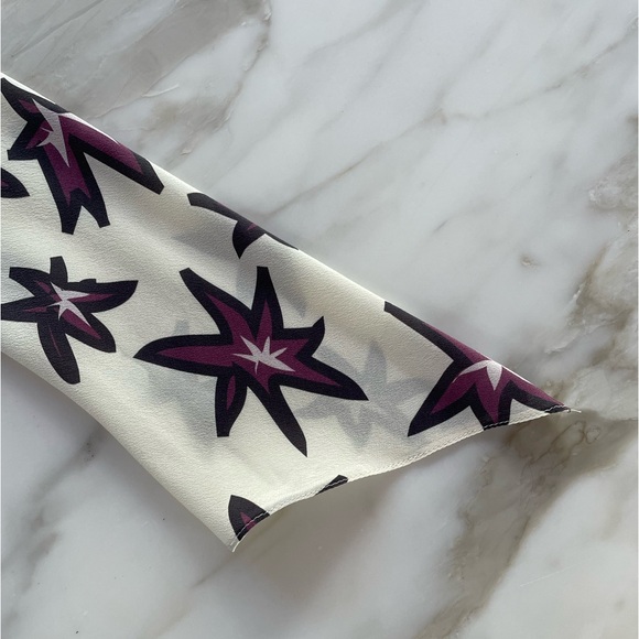 Rockins Silk Blouse - Picture 9 of 10